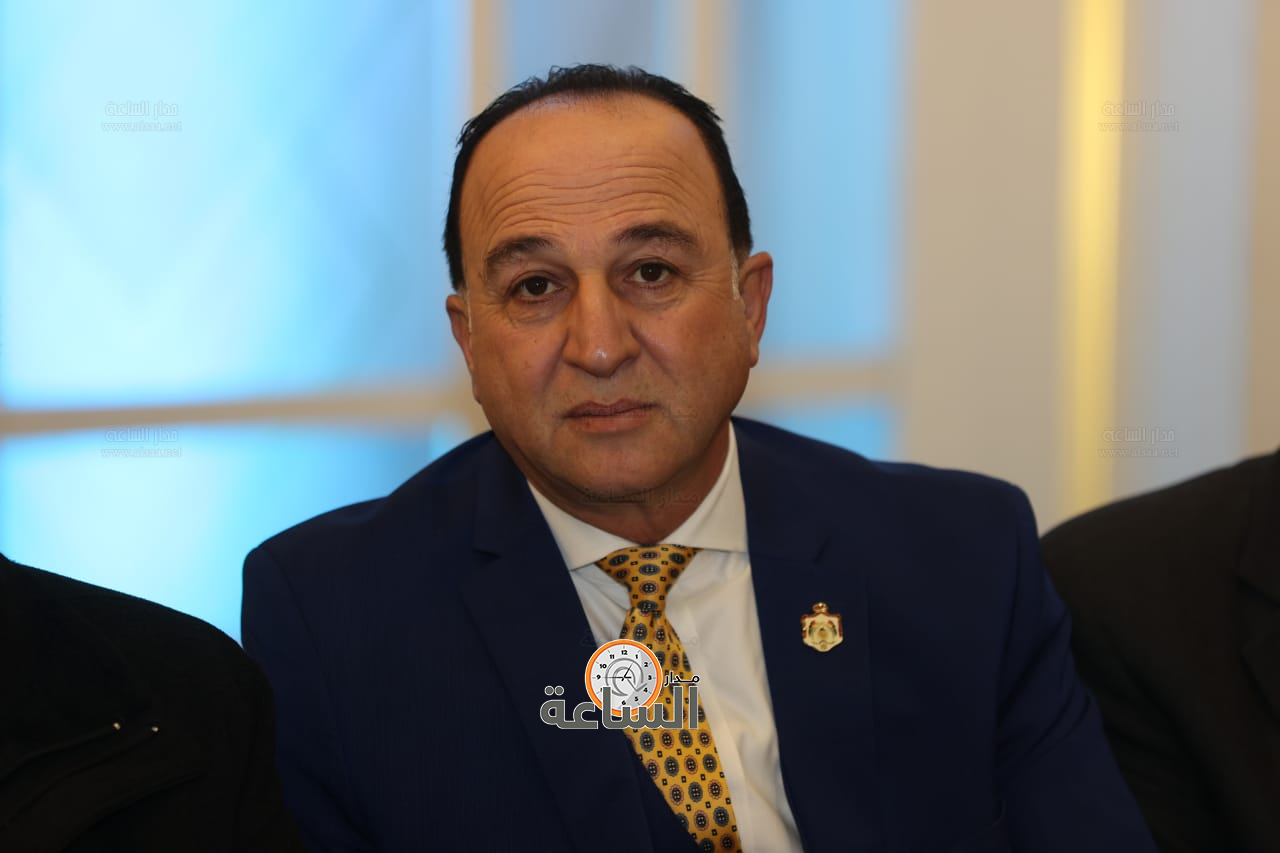 Madar Al-Saa Images 0.3342424513666361