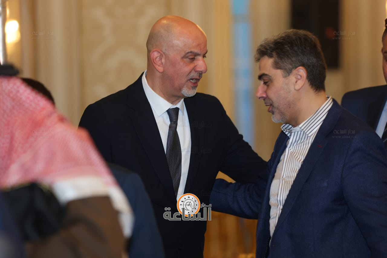 Madar Al-Saa Images 0.2955763090401571