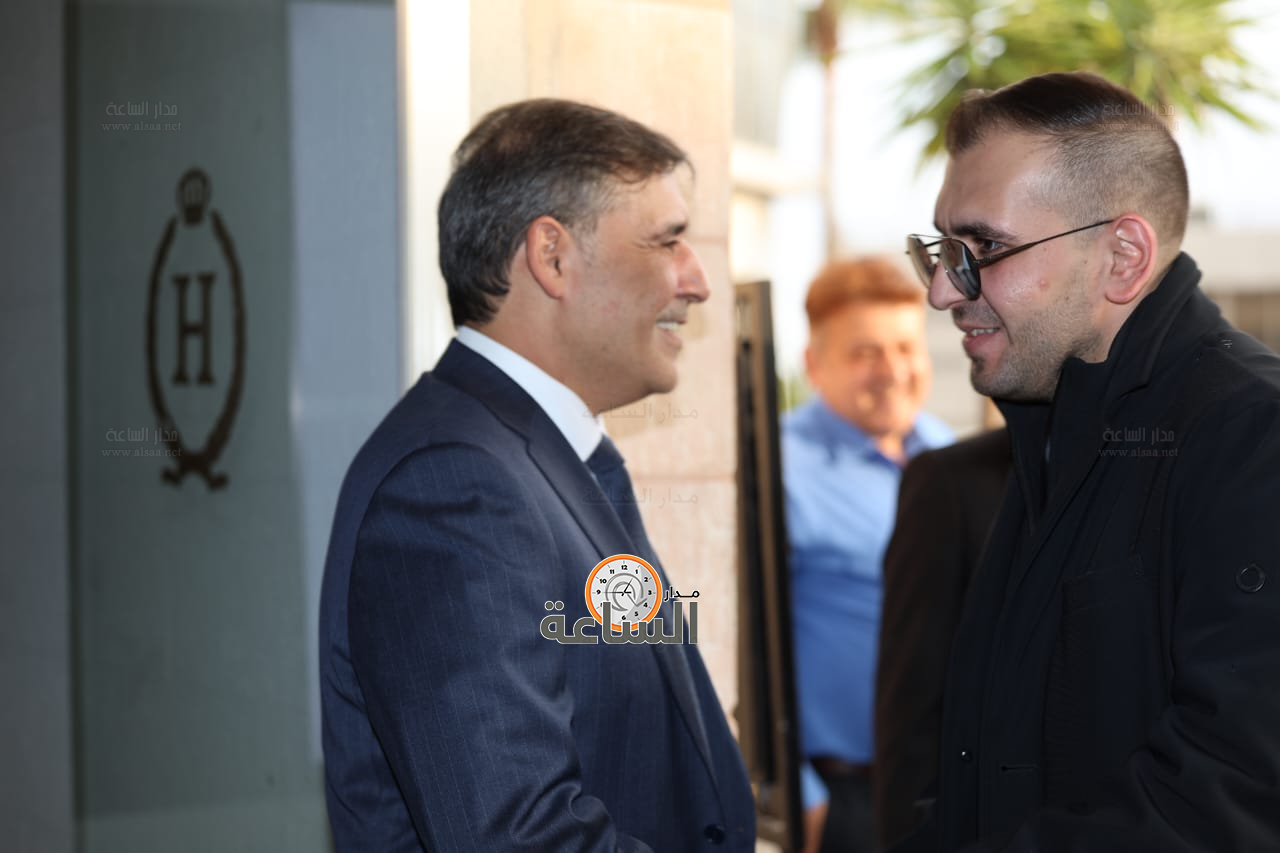 Madar Al-Saa Images 0.7677067701930821