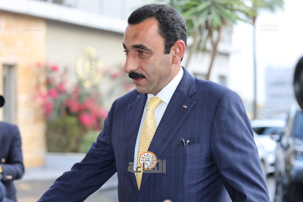 Madar Al-Saa Images 0.3386736681137581