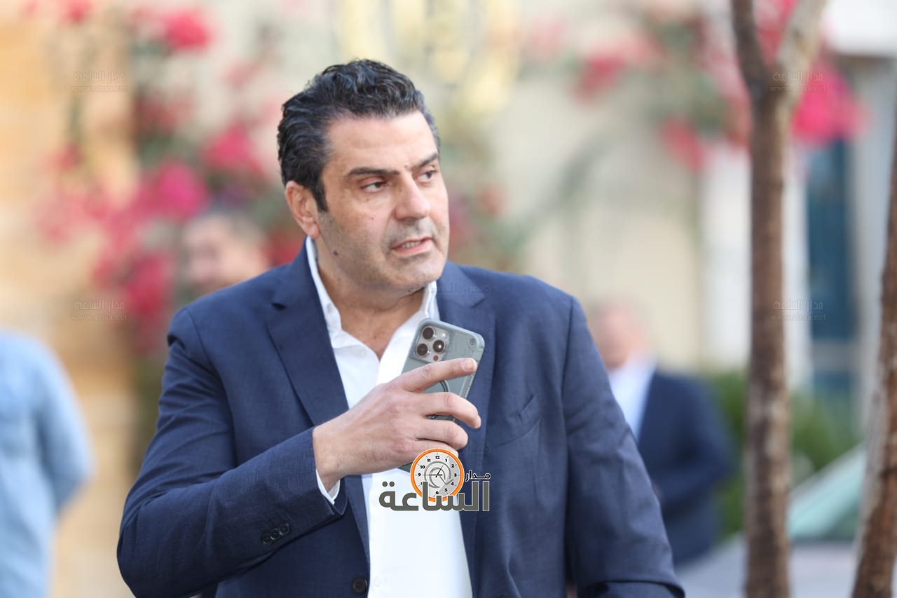 Madar Al-Saa Images 0.11644455853986768