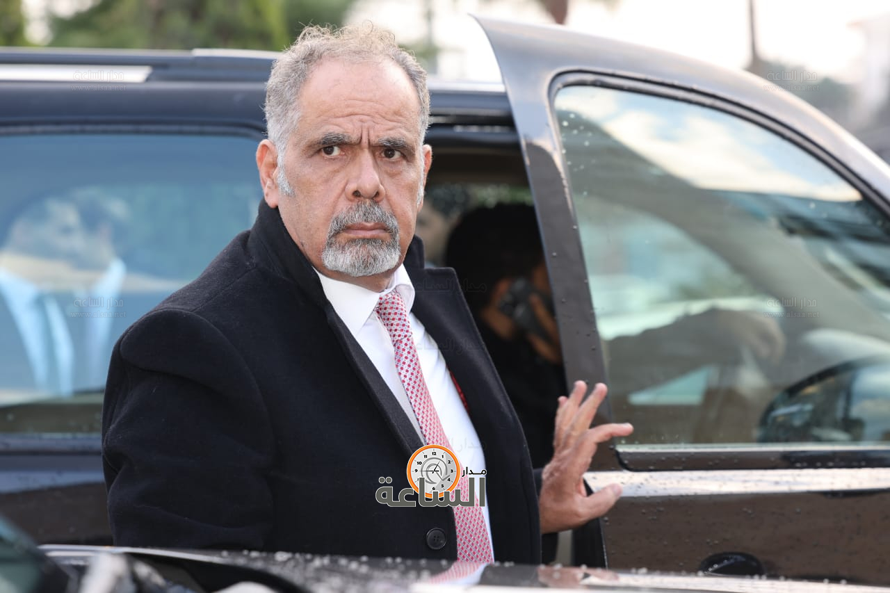 Madar Al-Saa Images 0.4294073751920213