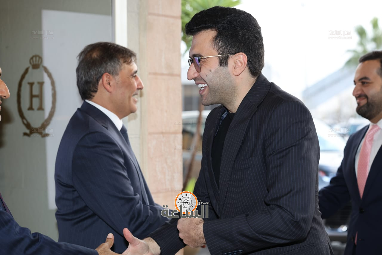 Madar Al-Saa Images 0.6899248898158686