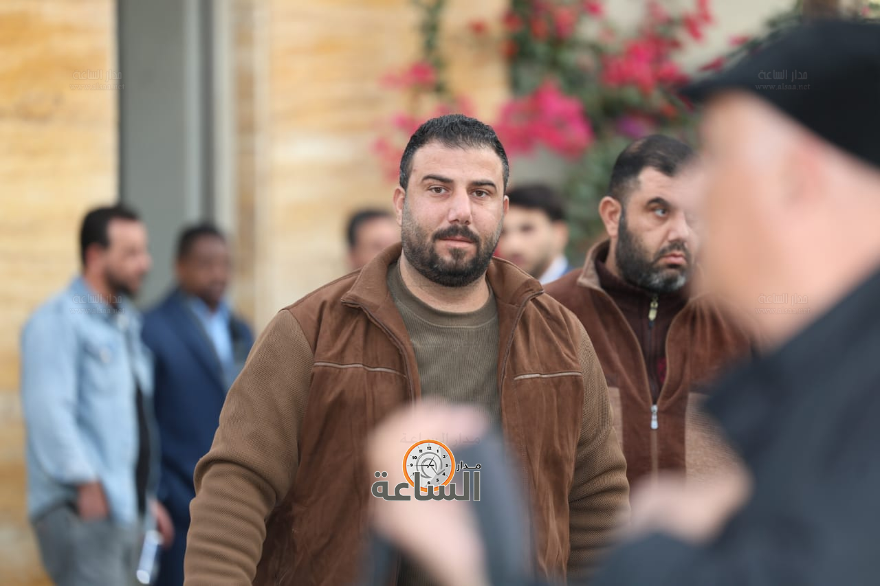 Madar Al-Saa Images 0.6859610096068519