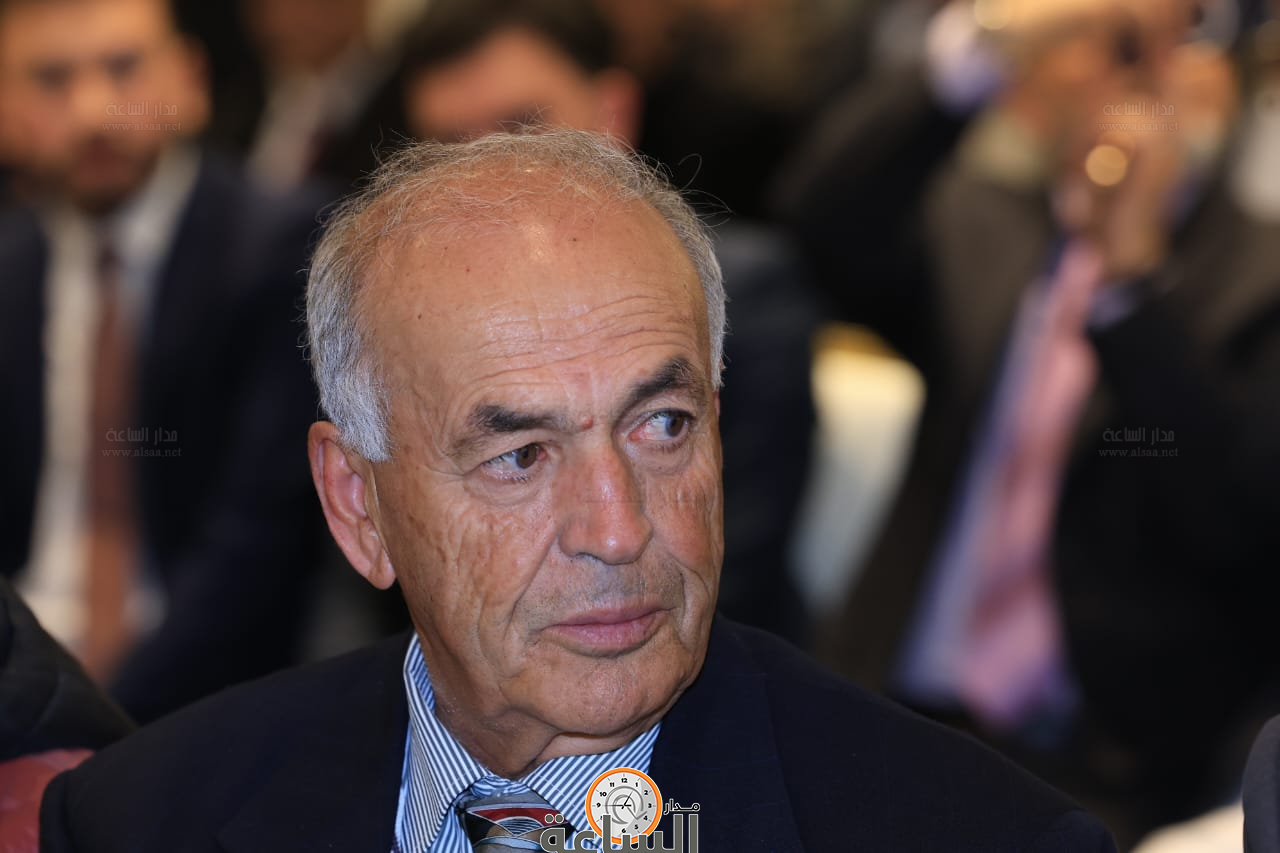 Madar Al-Saa Images 0.18341040978355727