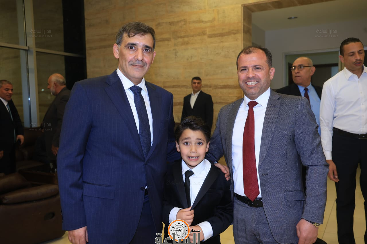 Madar Al-Saa Images 0.6505095283535574