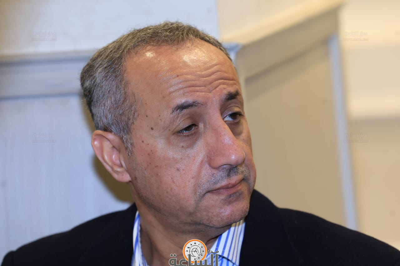 Madar Al-Saa Images 0.16934122993583622