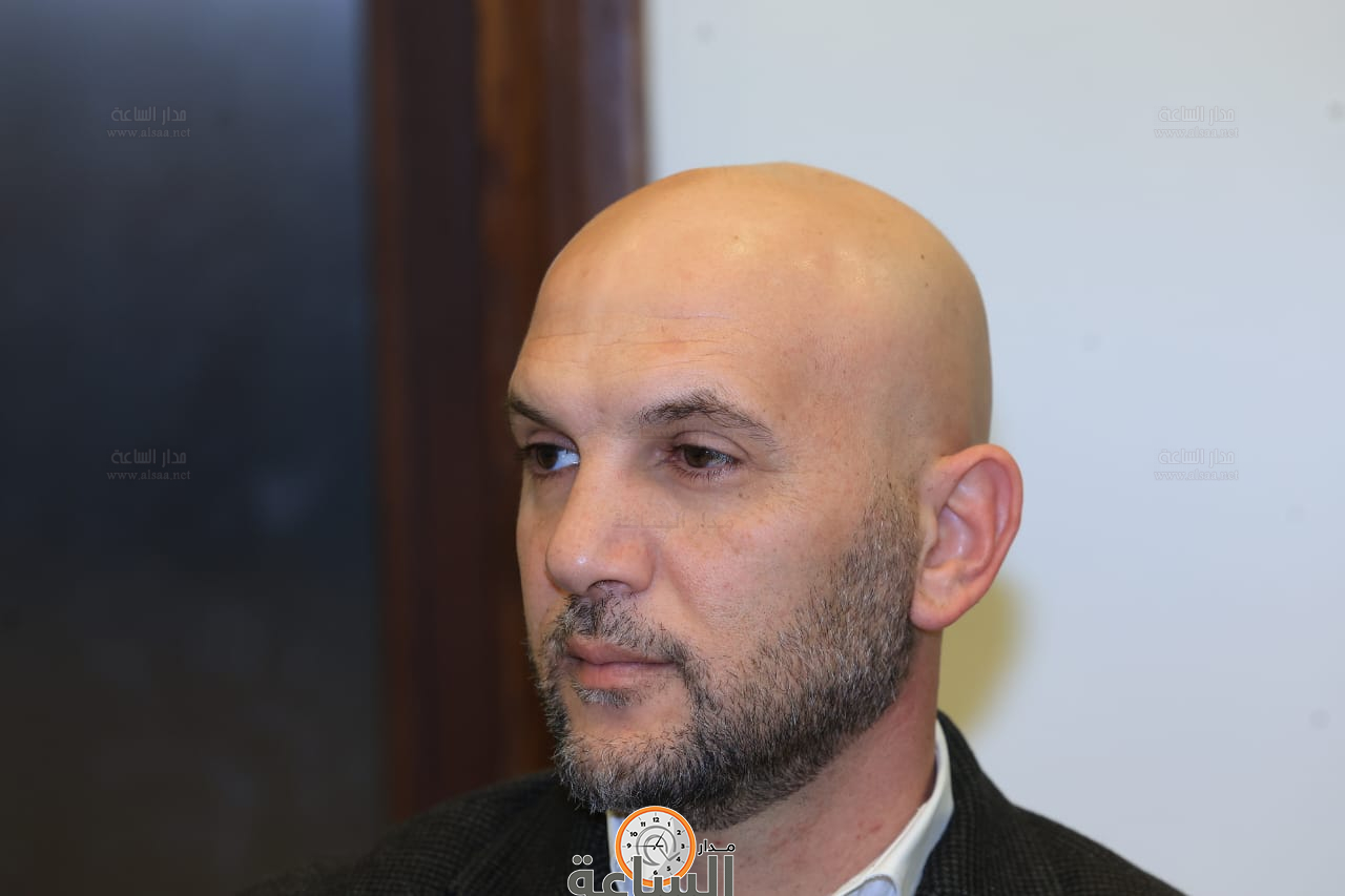 Madar Al-Saa Images 0.38844145261420115