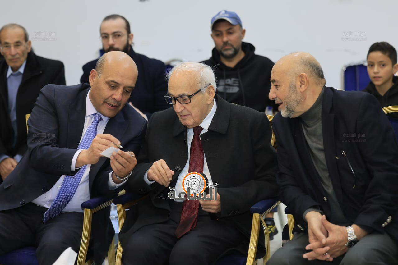 Madar Al-Saa Images 0.7011172846815678