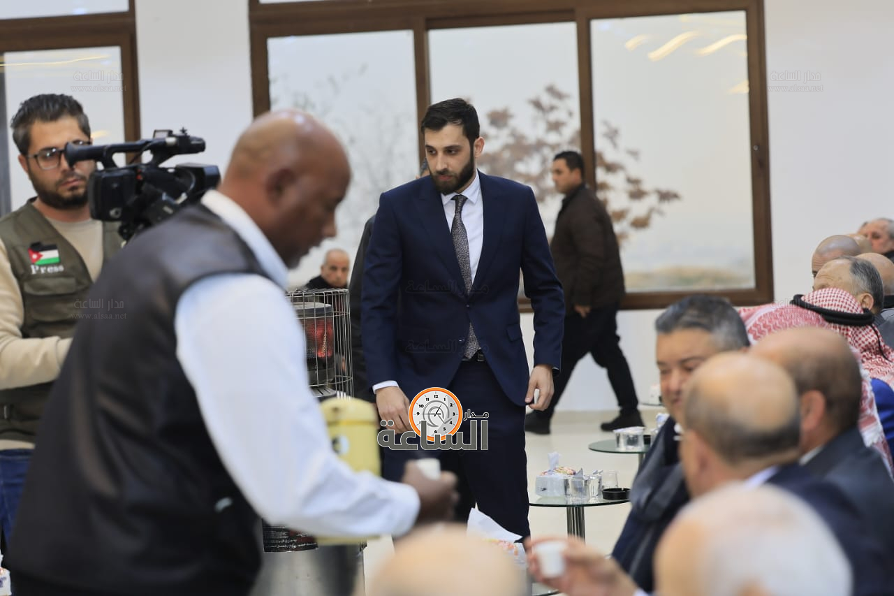 Madar Al-Saa Images 0.32767818085818123