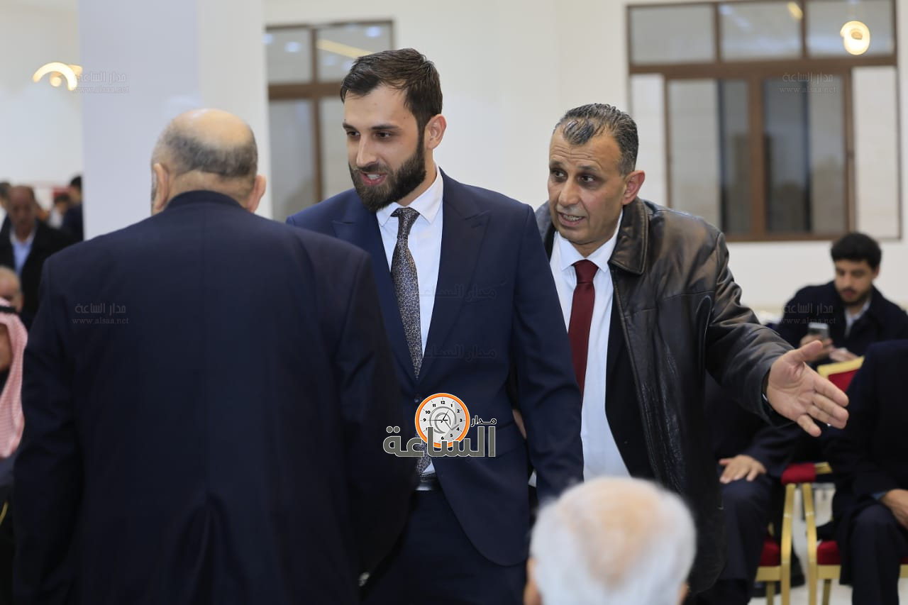 Madar Al-Saa Images 0.8430175780318994