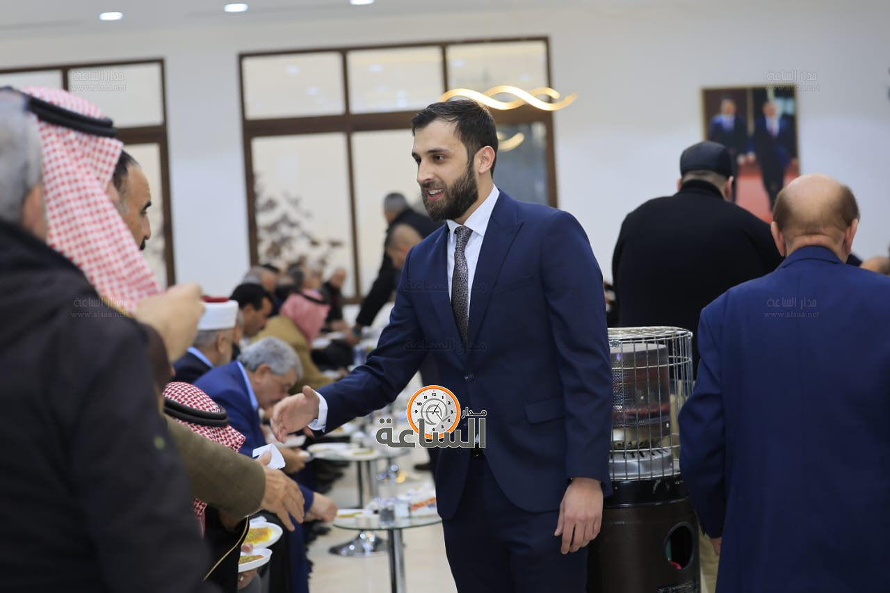 Madar Al-Saa Images 0.769313673683769