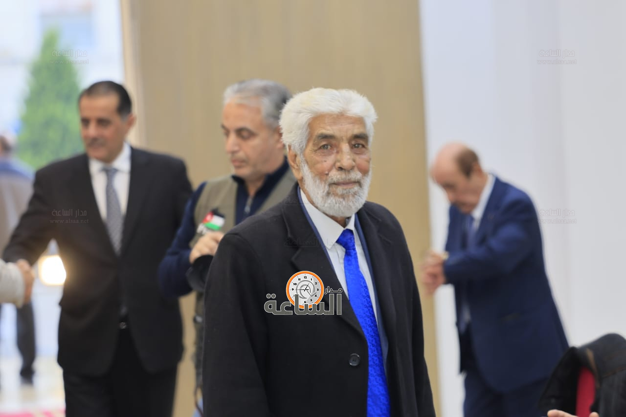 Madar Al-Saa Images 0.18375006123090087