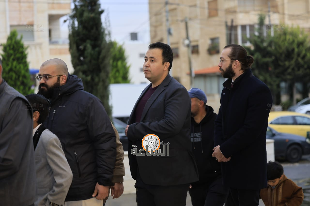 Madar Al-Saa Images 0.3308249514641597