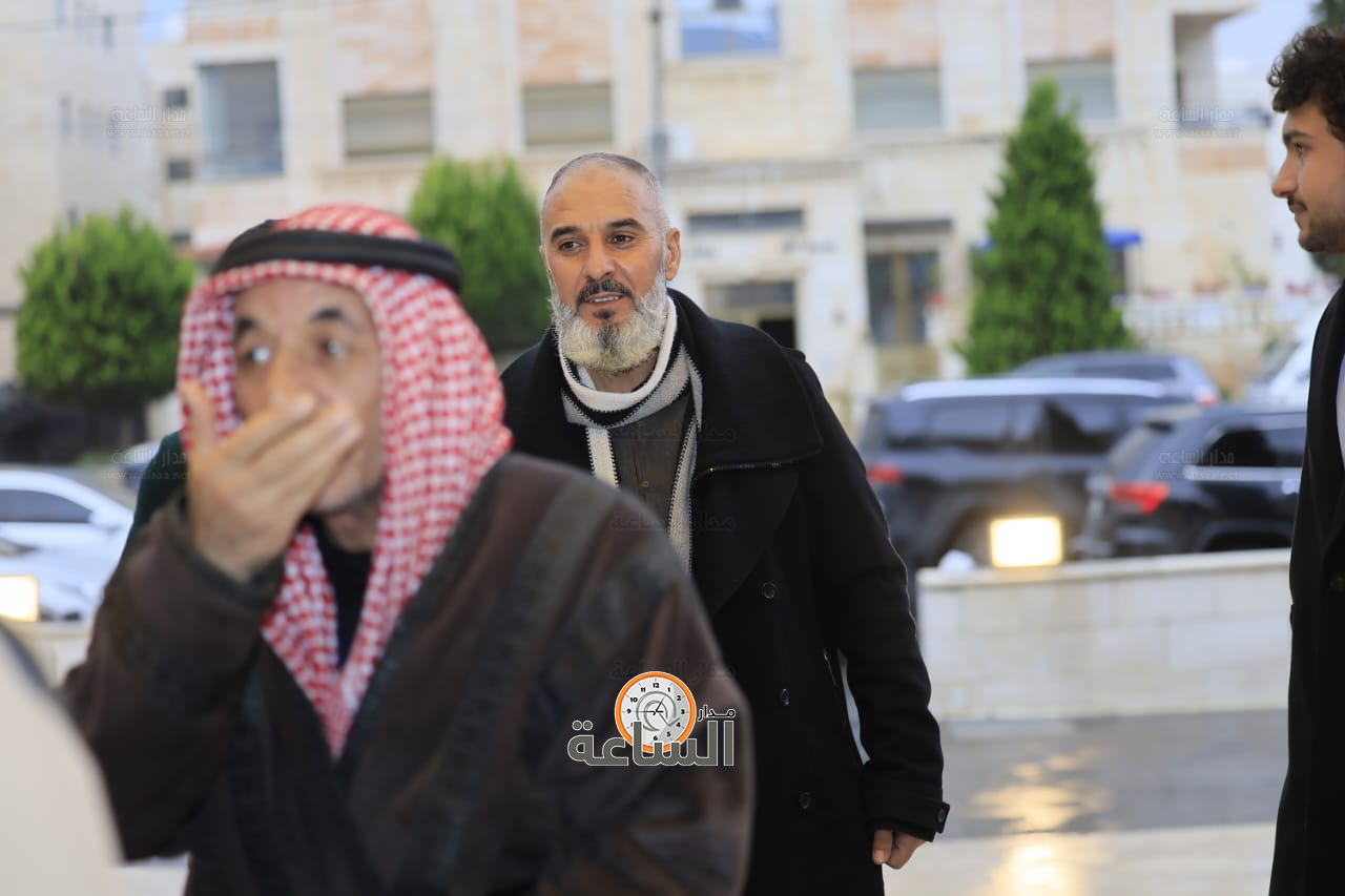 Madar Al-Saa Images 0.6932983289537901