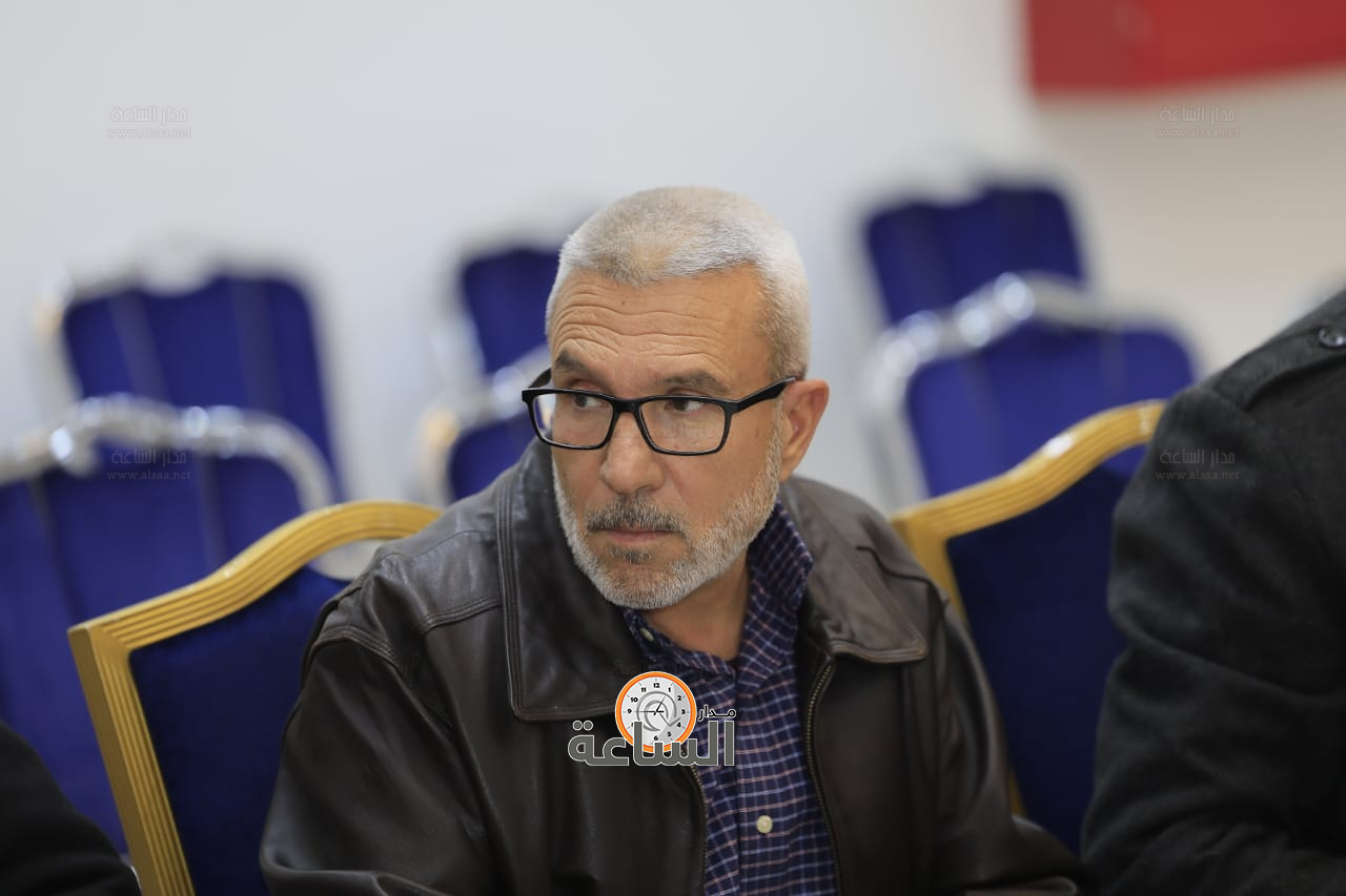 Madar Al-Saa Images 0.34369474499014097