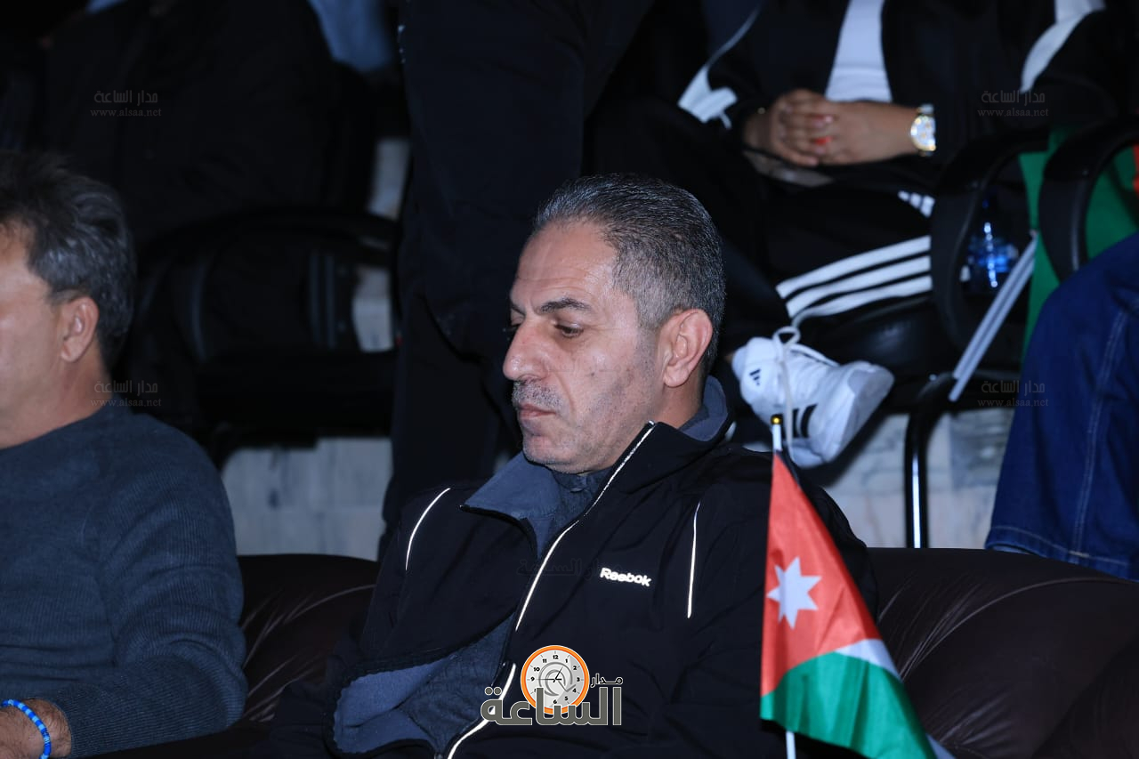 Madar Al-Saa Images 0.6252735688993211