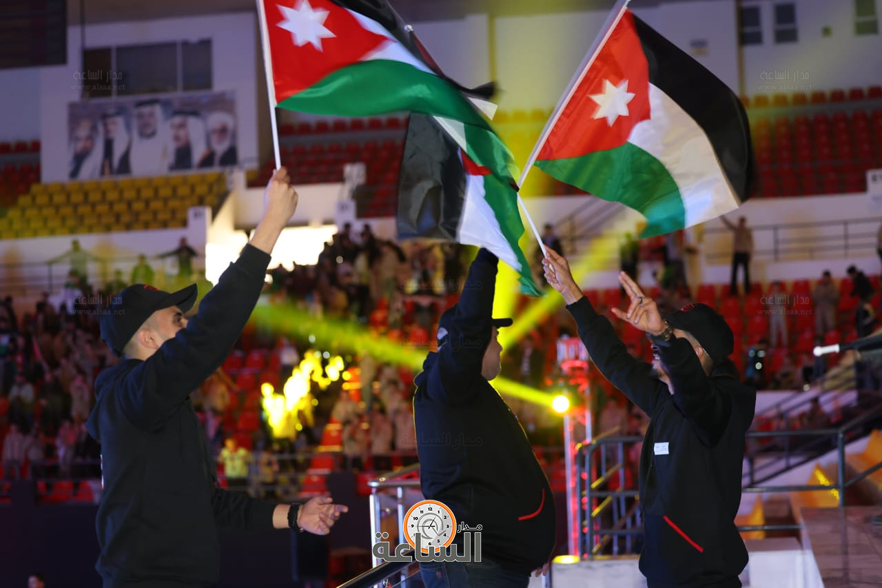 Madar Al-Saa Images 0.7906838594842596