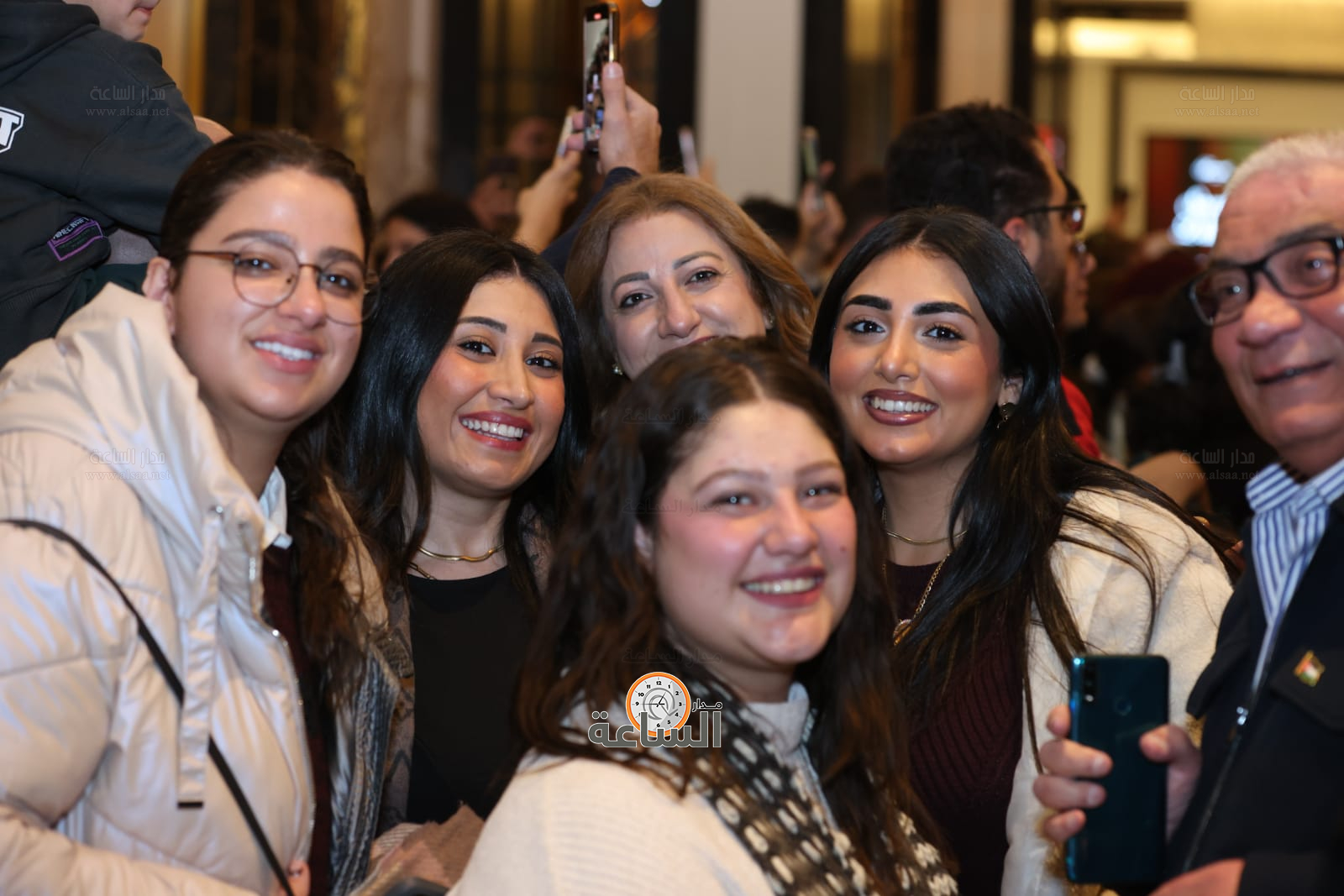 Madar Al-Saa Images 0.4827347428768004