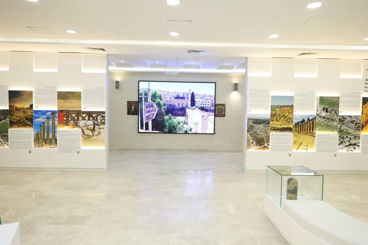 Madar Al-Saa Images 0.5268708344895526