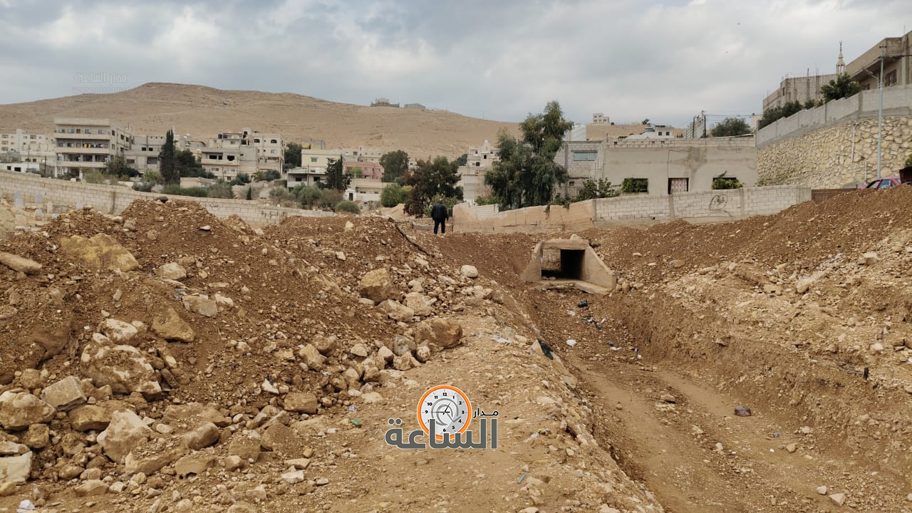 Madar Al-Saa Images 0.40691828520314777