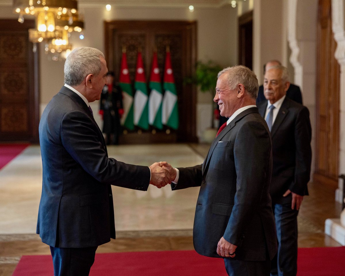 Madar Al-Saa Images 0.33680001833779694