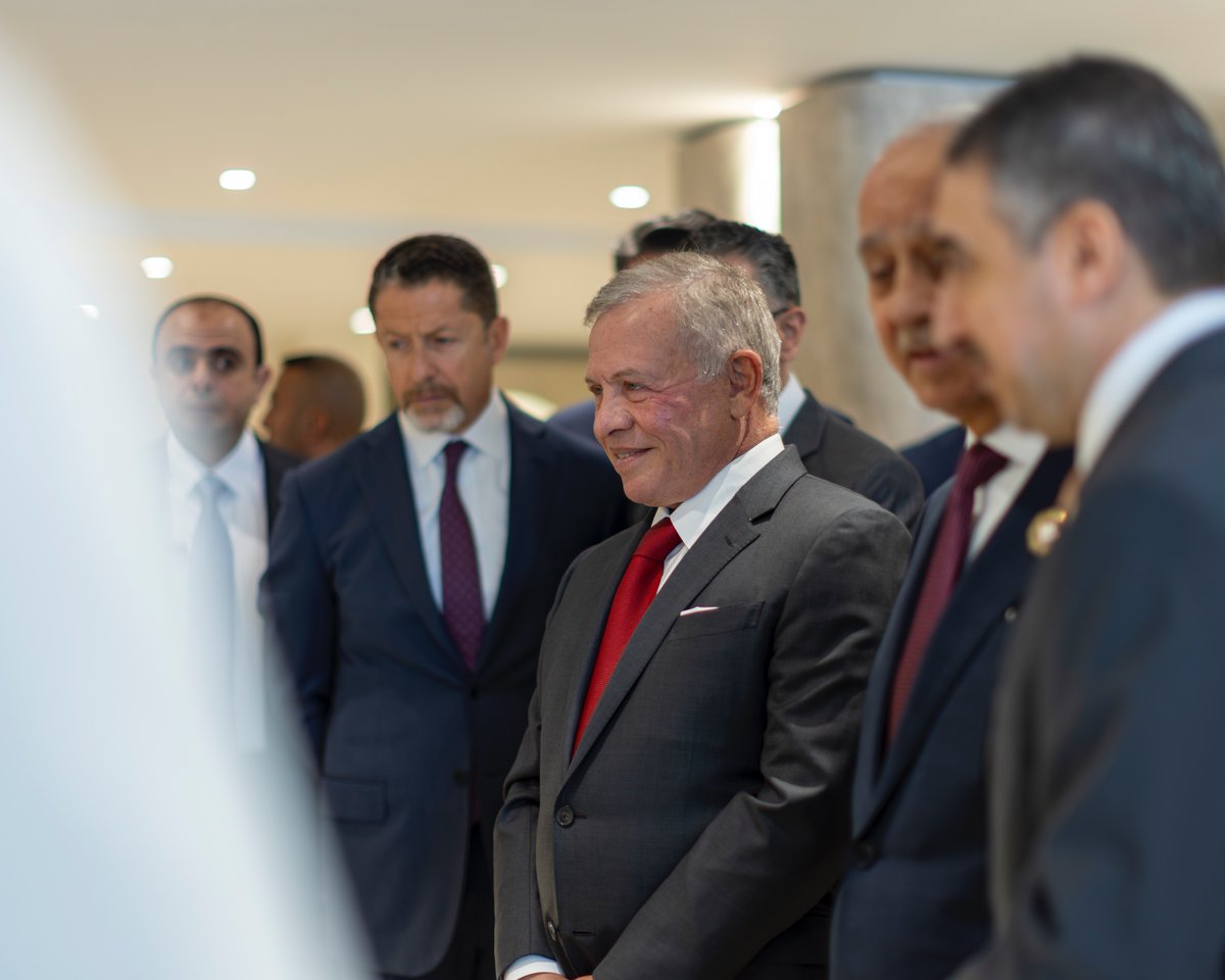 Madar Al-Saa Images 0.6975625127814874