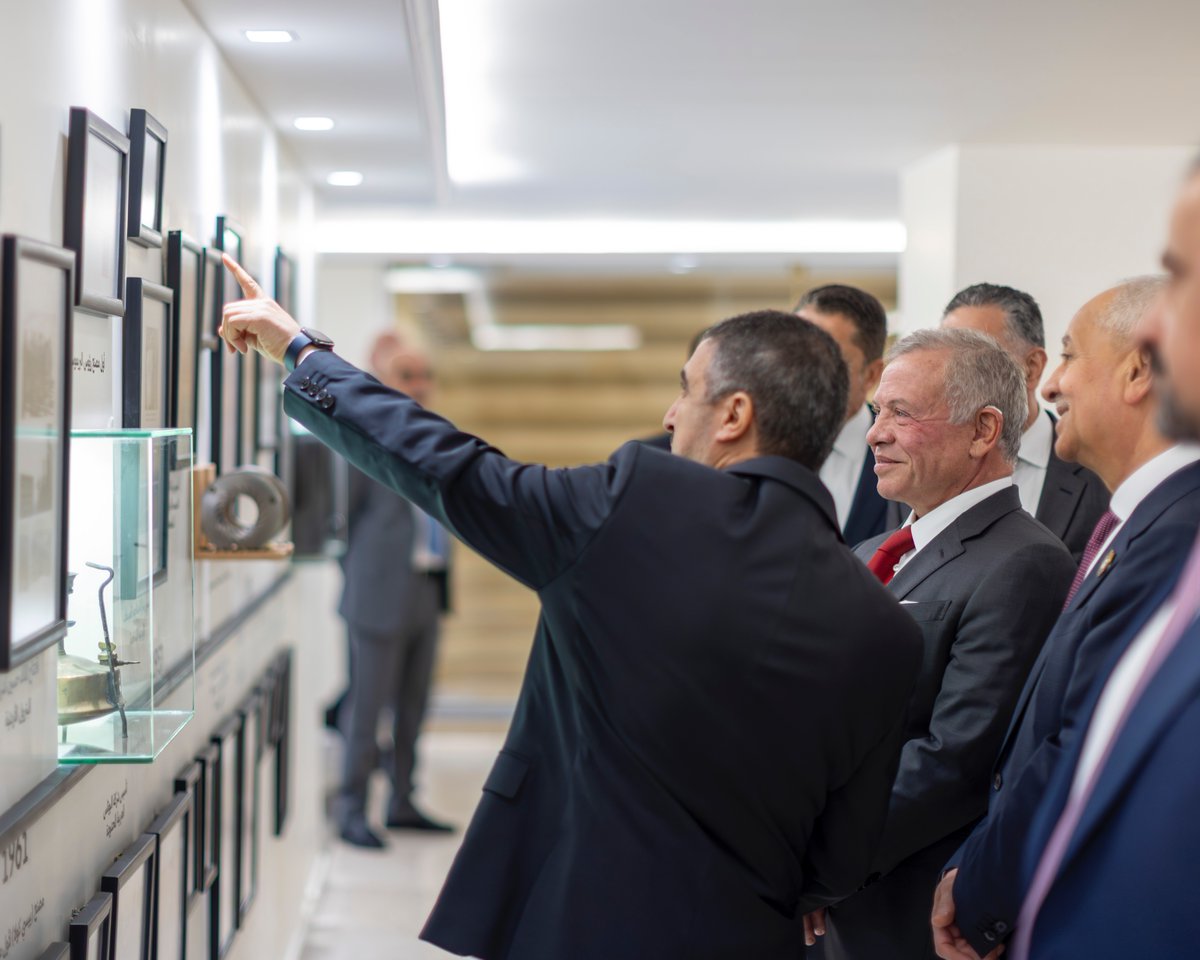 Madar Al-Saa Images 0.43542761237340977