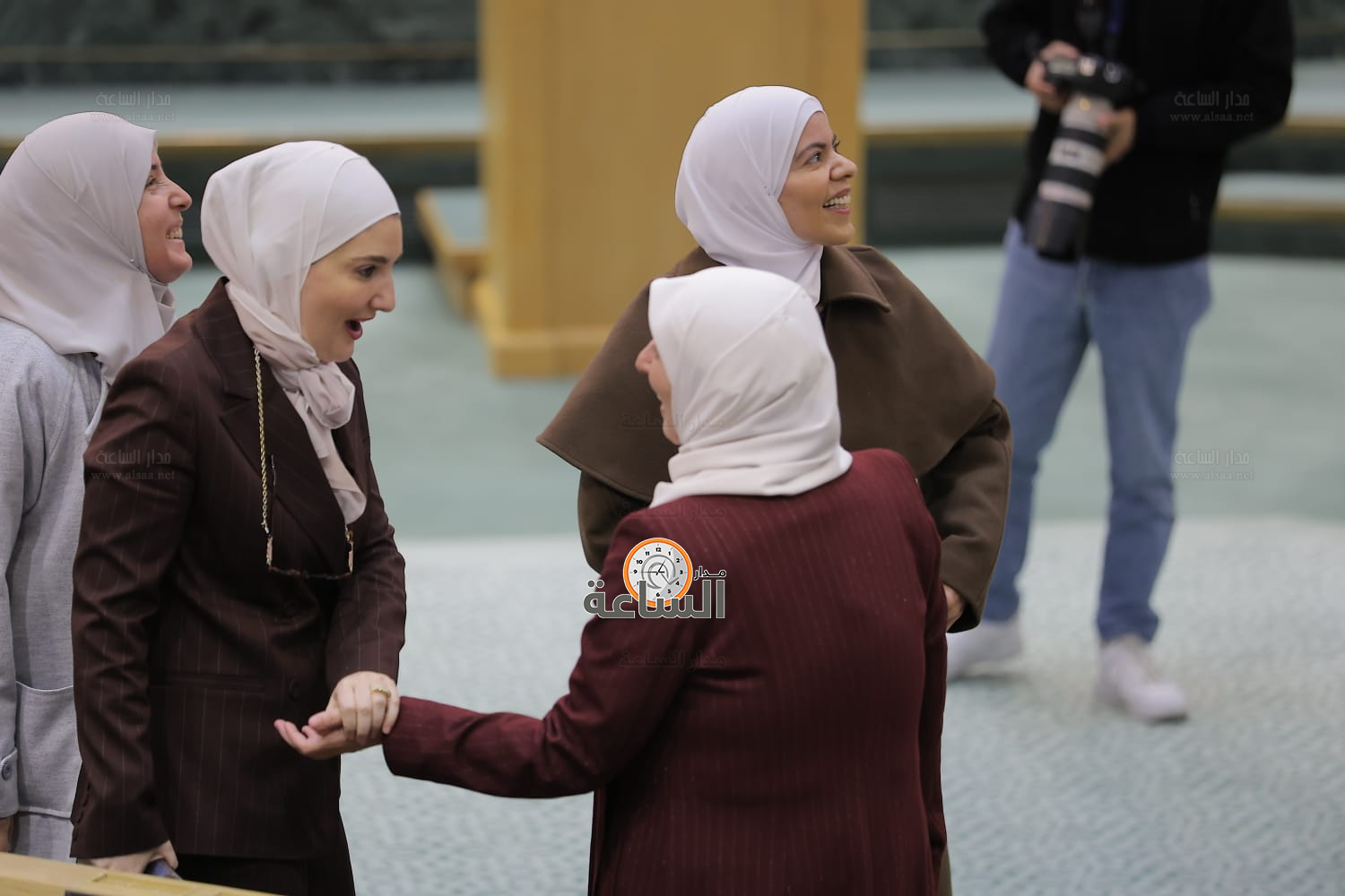 Madar Al-Saa Images 0.9795851595693112