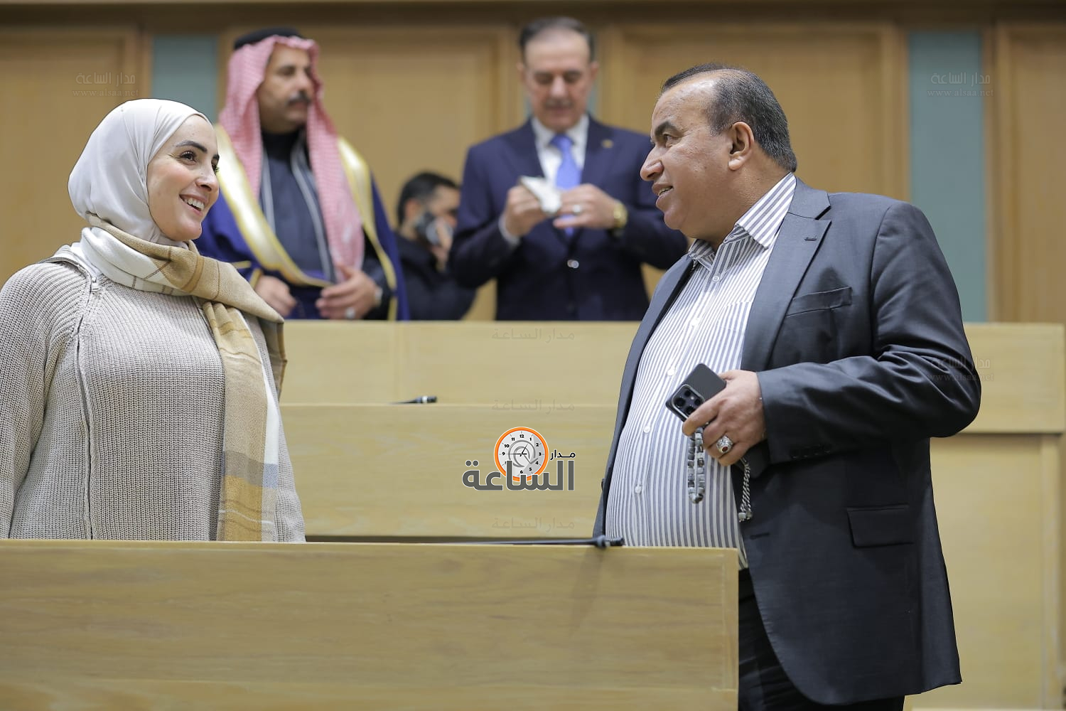 Madar Al-Saa Images 0.519873479286075