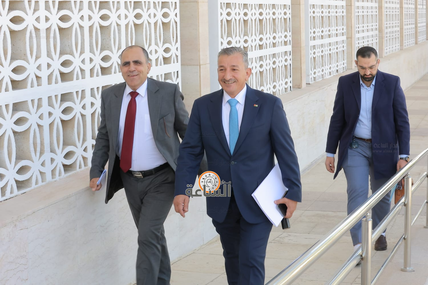 Madar Al-Saa Images 0.415691023925027