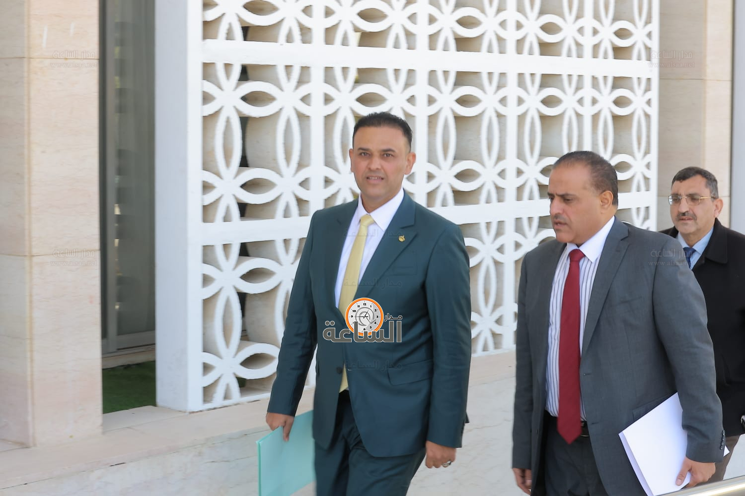 Madar Al-Saa Images 0.6896529996263291