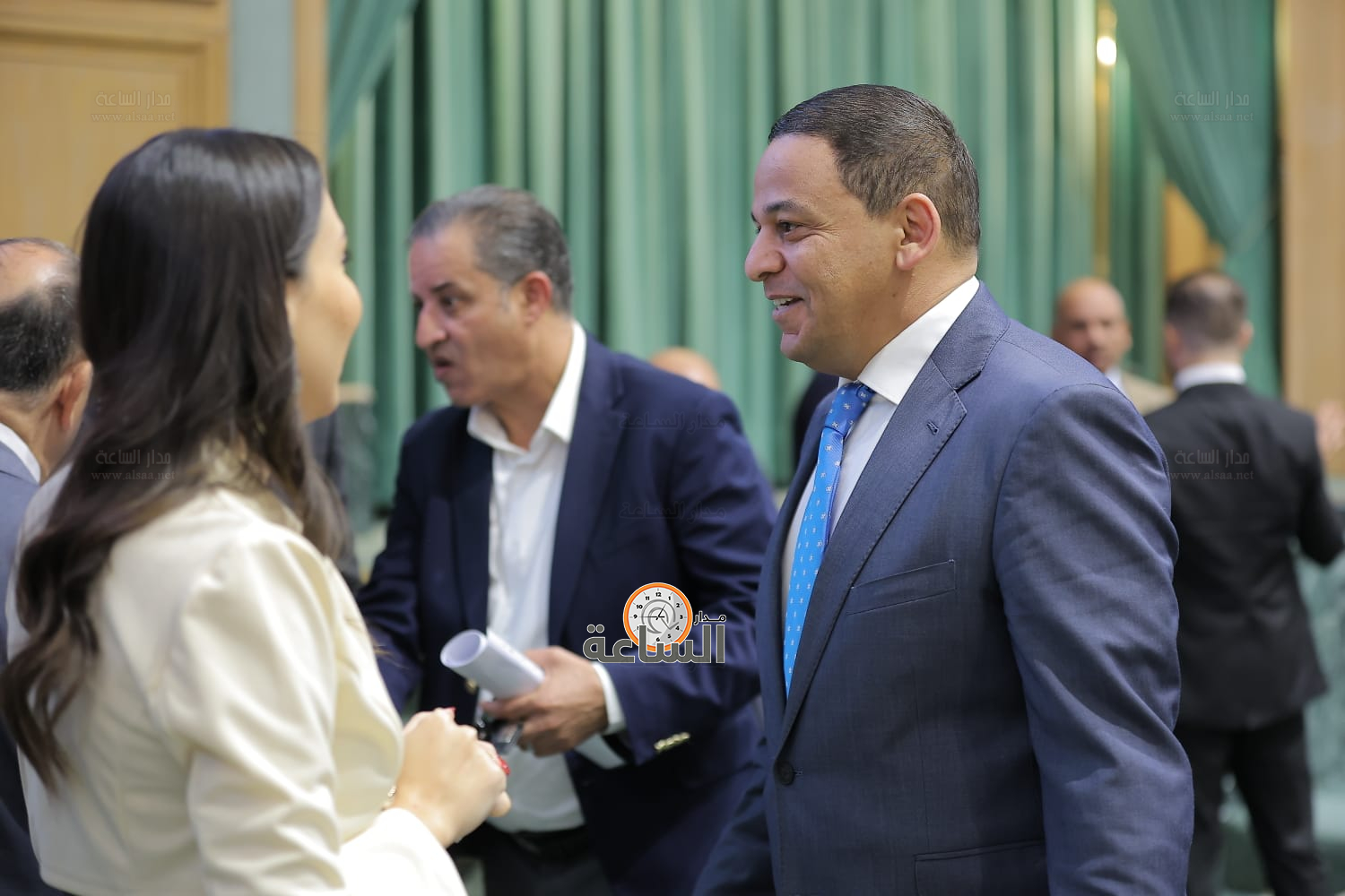 Madar Al-Saa Images 0.7741799777752536