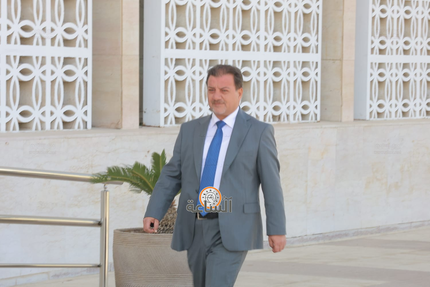 Madar Al-Saa Images 0.7399748352743963