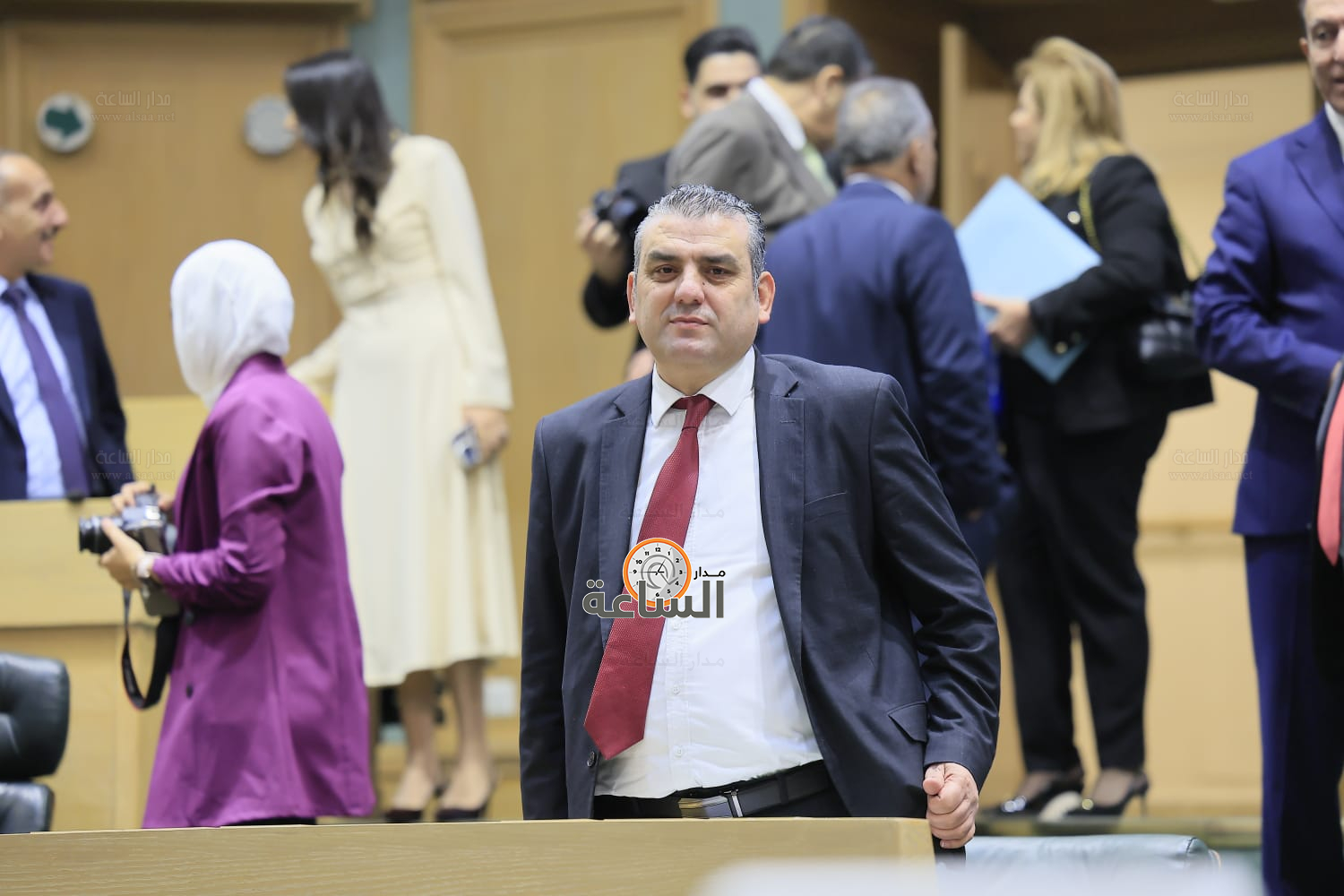 Madar Al-Saa Images 0.465966443851226