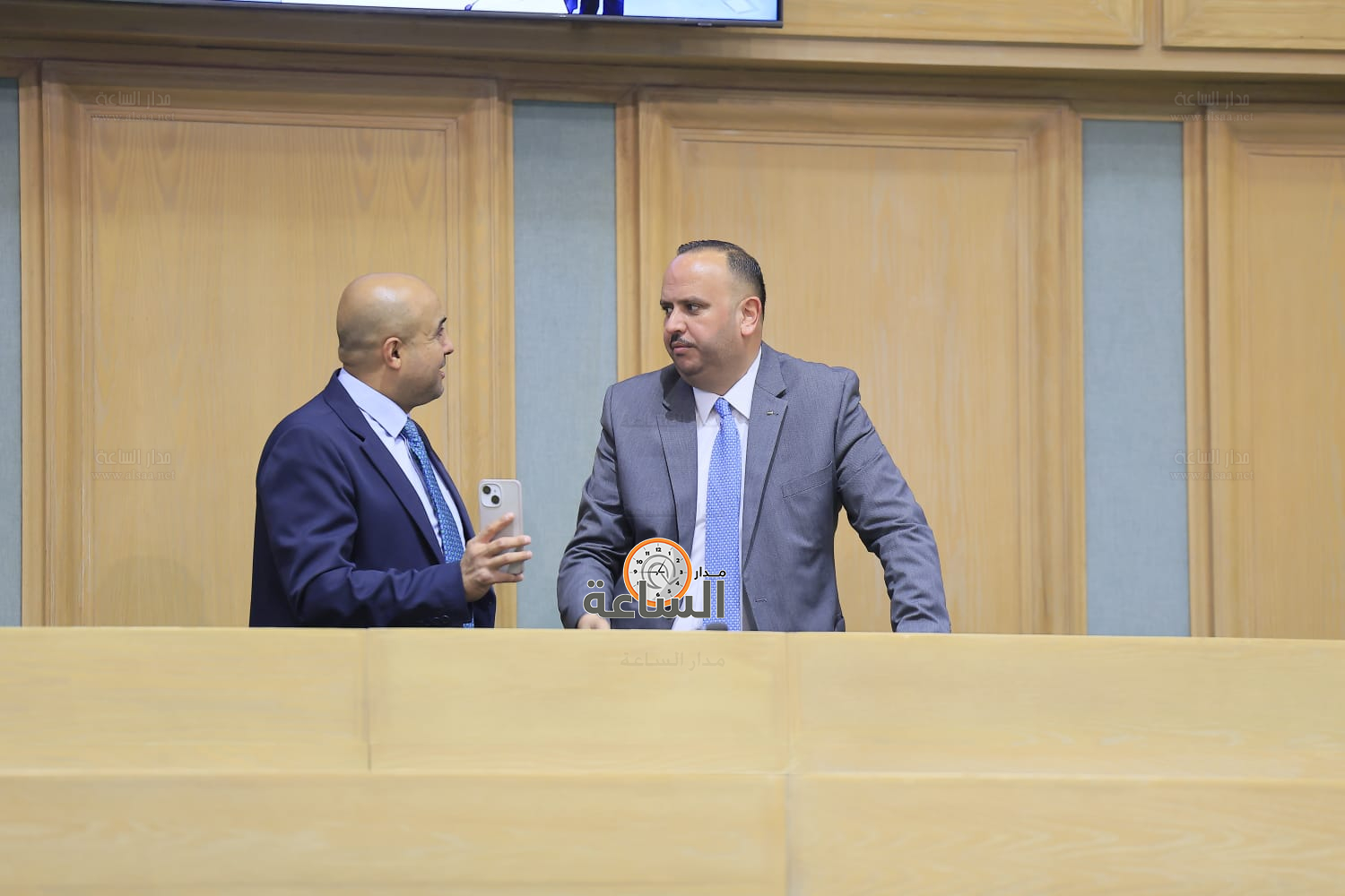 Madar Al-Saa Images 0.6885077143321987