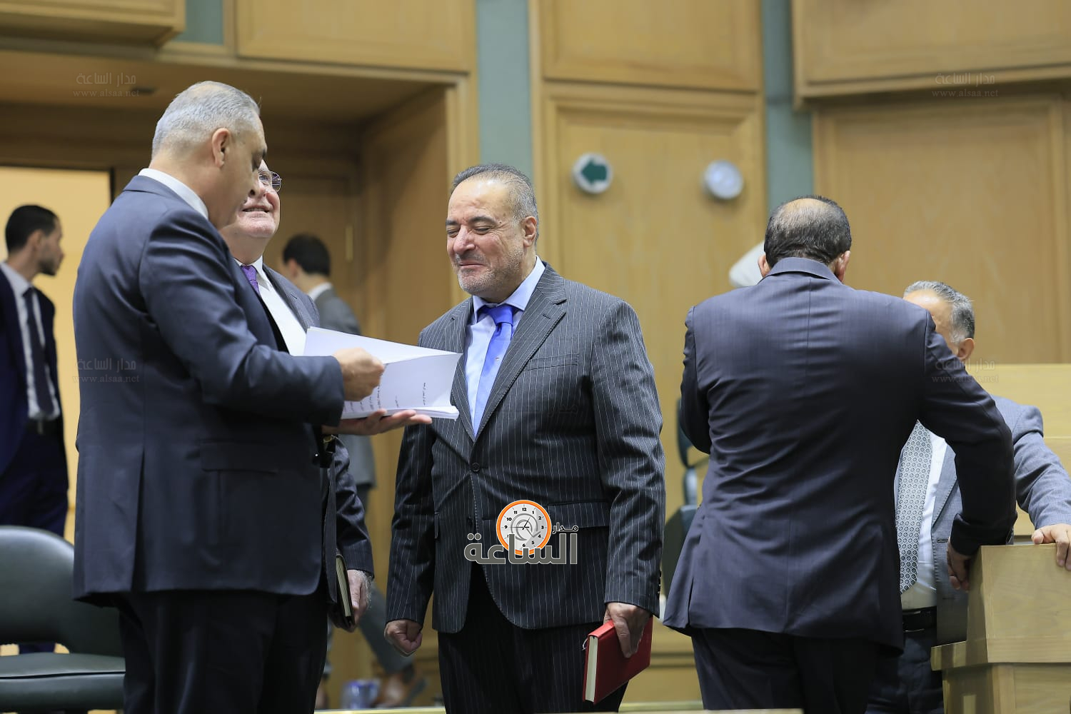 Madar Al-Saa Images 0.7369892170578177