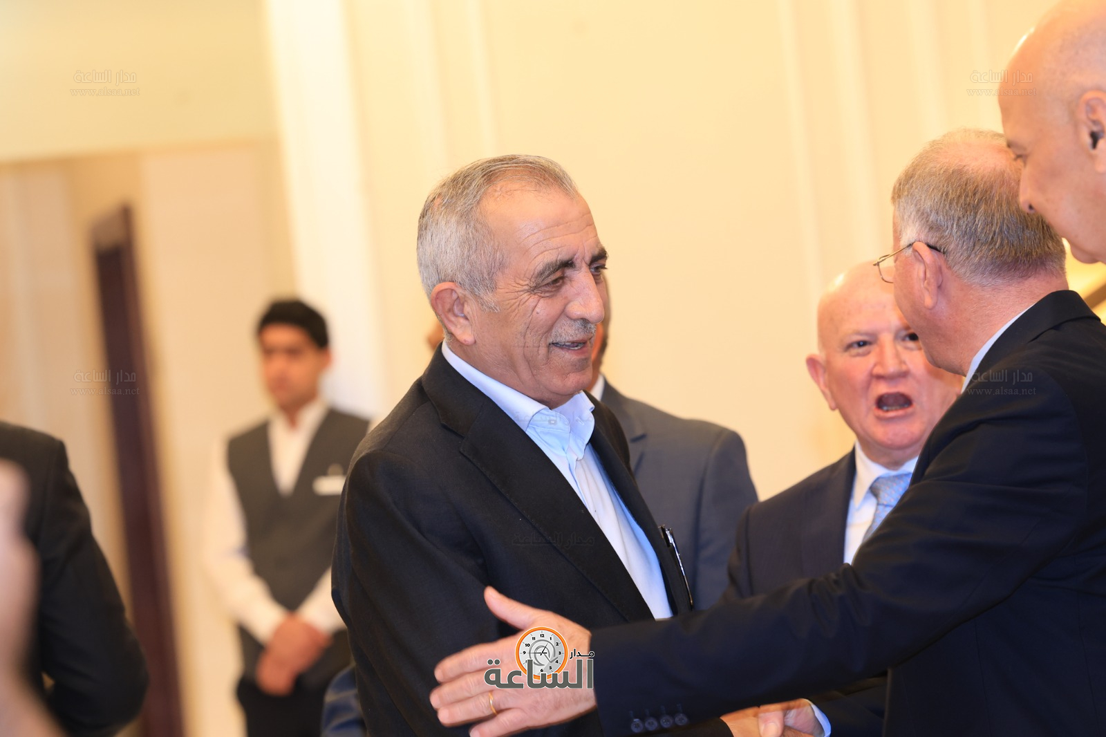 Madar Al-Saa Images 0.22643320484249485