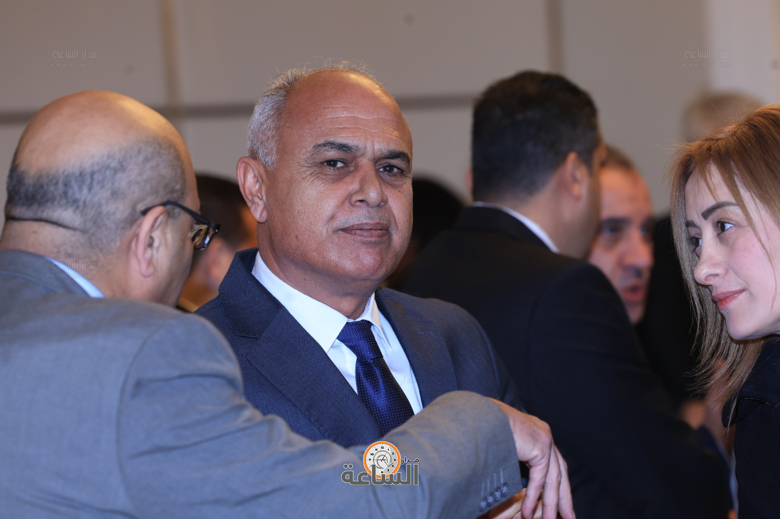 Madar Al-Saa Images 0.4399886174946077