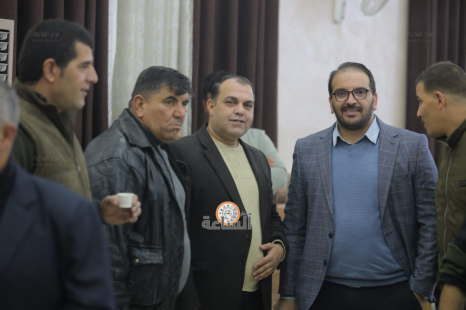 Madar Al-Saa Images 0.16033003580651828