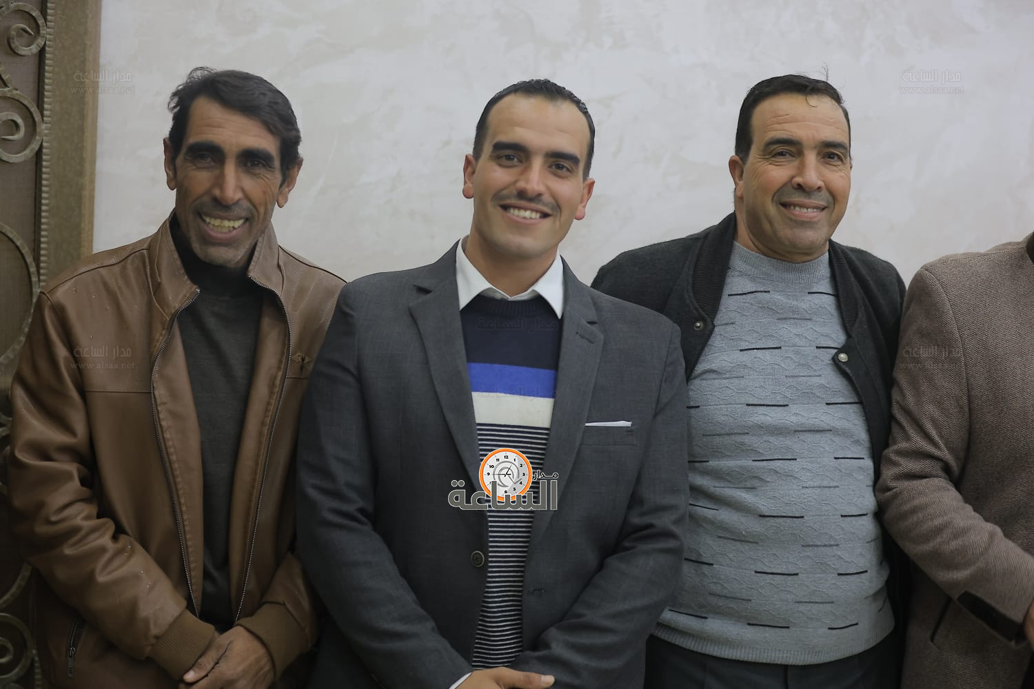 Madar Al-Saa Images 0.0745691104100542