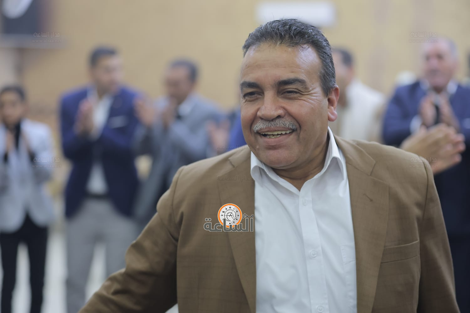 Madar Al-Saa Images 0.4711695386646326