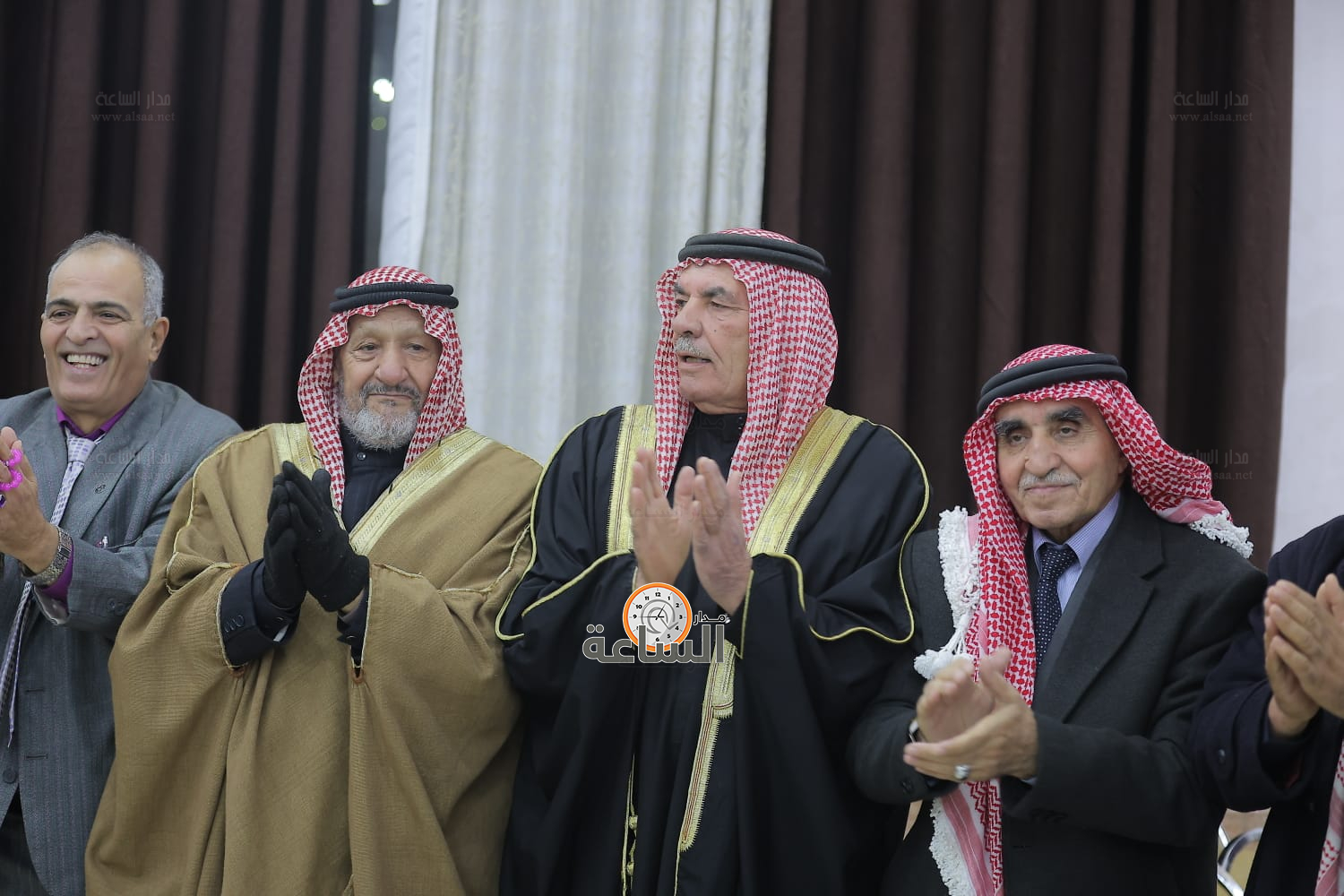 Madar Al-Saa Images 0.7398792678468477