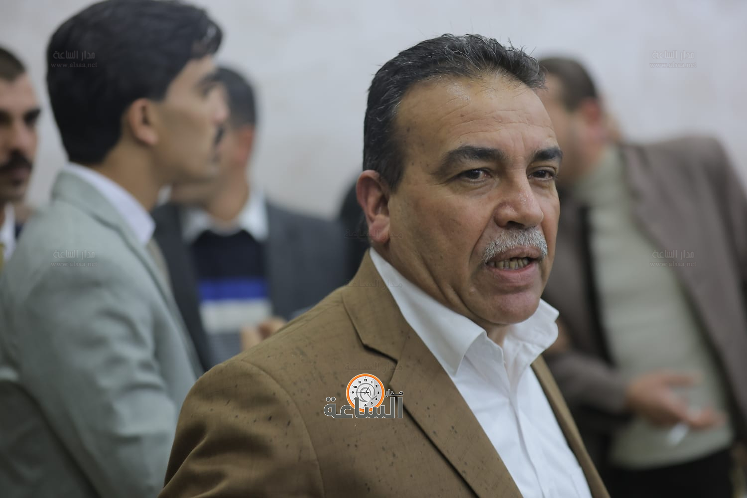 Madar Al-Saa Images 0.72775038374068