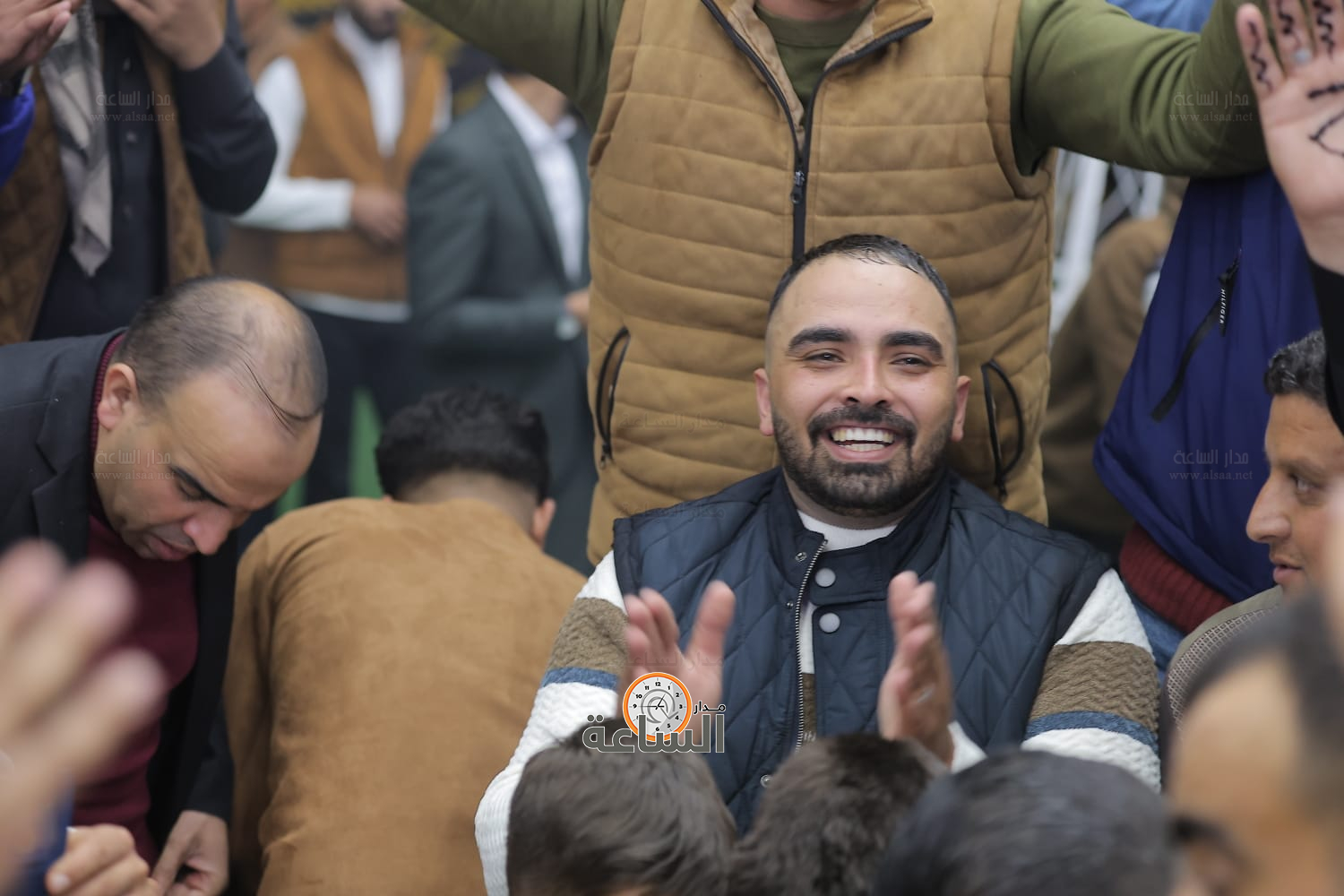 Madar Al-Saa Images 0.08032595036864087