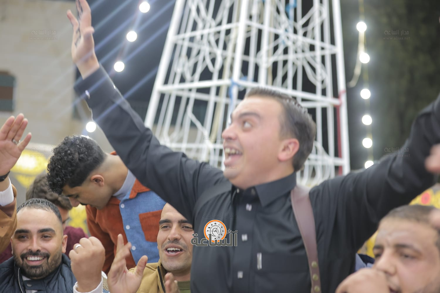 Madar Al-Saa Images 0.4160887301178354