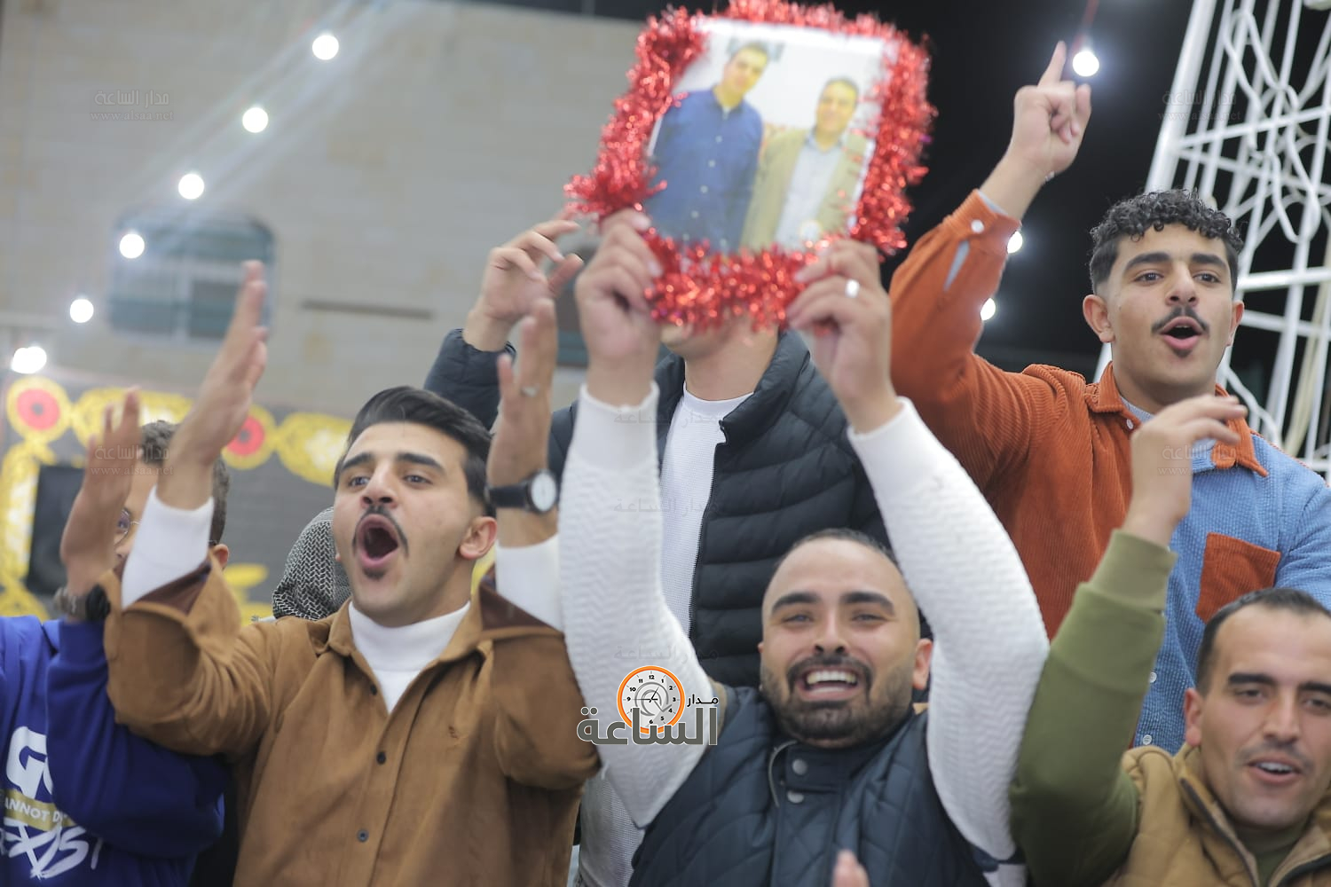 Madar Al-Saa Images 0.3679412141086472