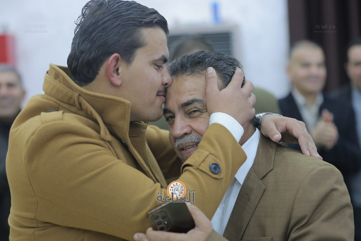 Madar Al-Saa Images 0.42445018511609134