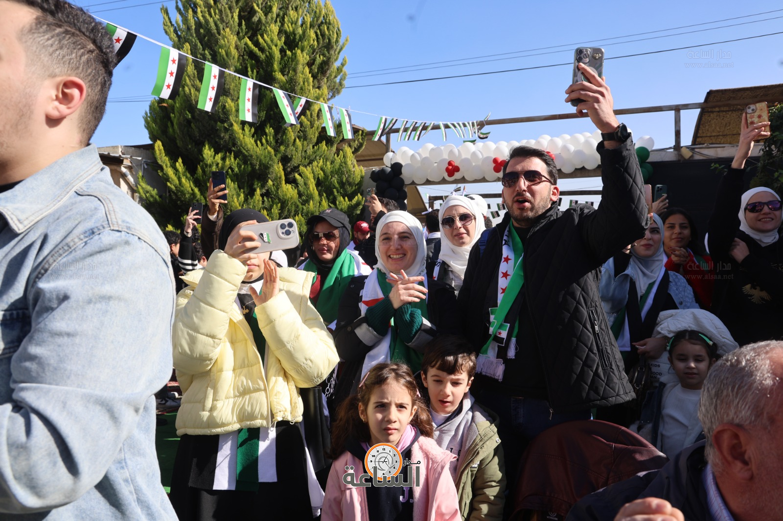 Madar Al-Saa Images 0.6440151104153219