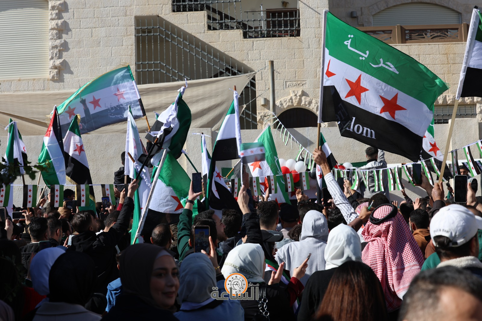 Madar Al-Saa Images 0.8262134567970197